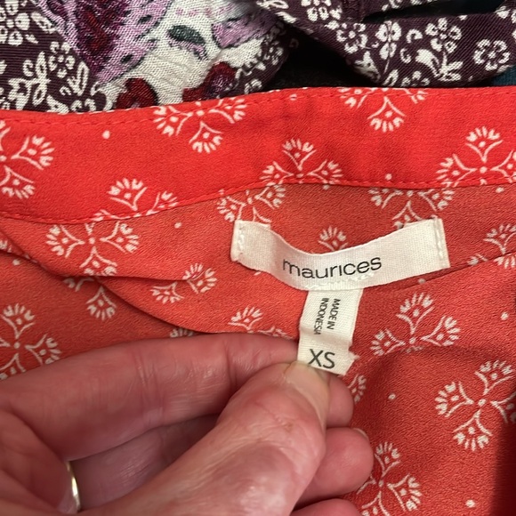 Maurice’s XS Blouse - Picture 7 of 8